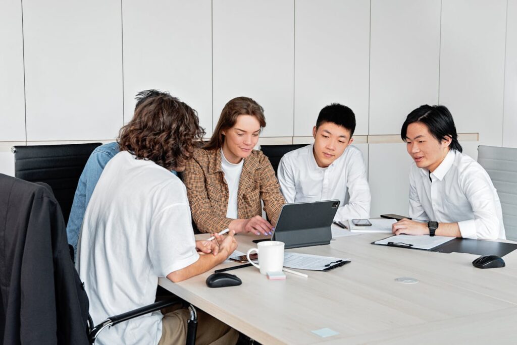 Most founders think investors are evaluating the market