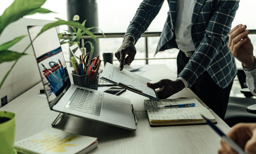 Aim for three partners that share the same core job but differ in size or context. Choose one that is scrappy and fast, one that is process-heavy, and one that sits in your ideal buyer segment.