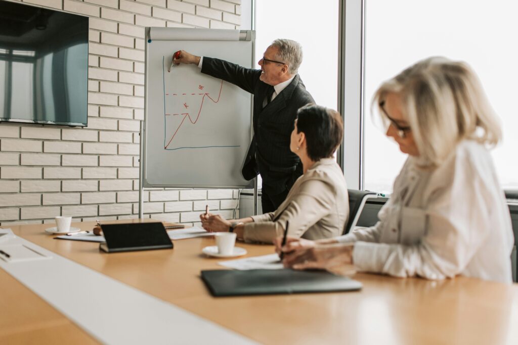 A map works when each stop has a reason to exist. Give every phase a simple entry rule and a simple exit rule. Entry means the inputs are ready. Exit means the proof is done. For a five-unit build, the entry rule could be that drawings are frozen and key parts are on hand.